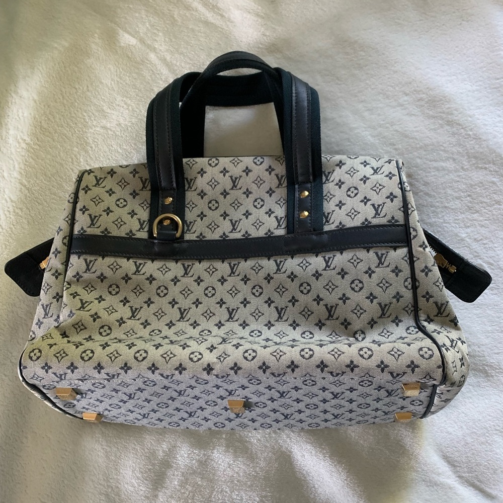 Authentic Louis Vuitton Josephine Navy and Cream Monogram Tote/Handbag - Picture 2 of 16